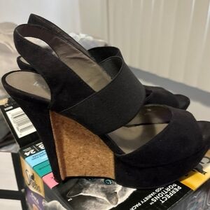 LEVITY Black Wedge Sandals